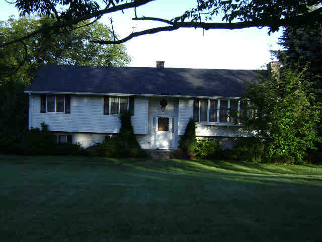 Building photograph for 203 MAIN ST N